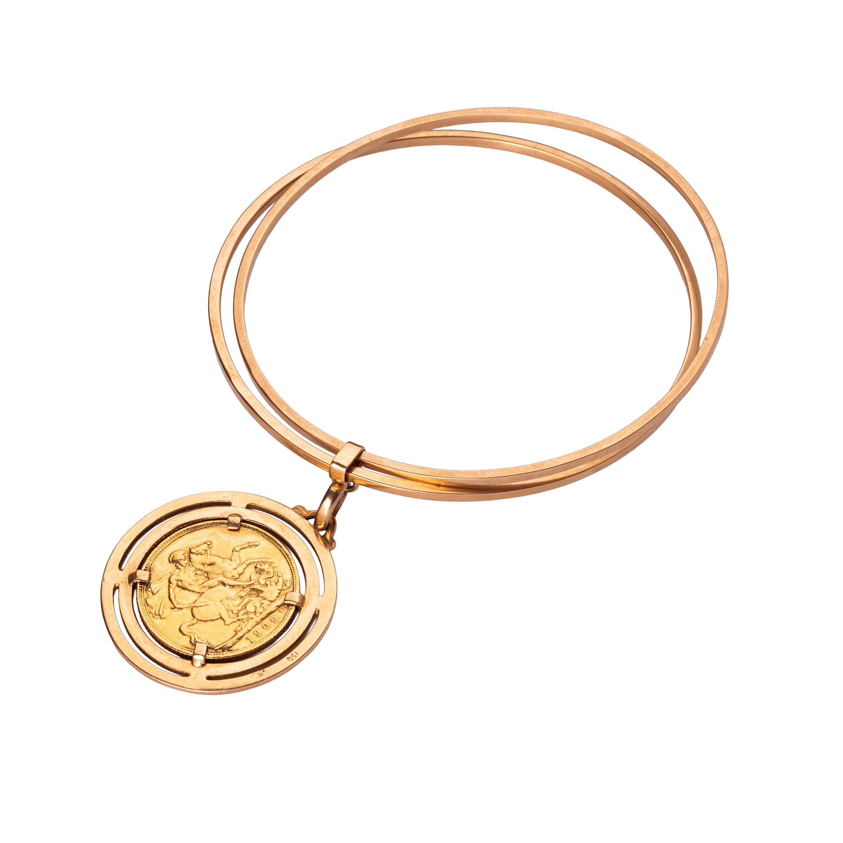 Due bracciali a cerchio in oro giallo 18 kt con con sterlina del 1909 in oro giallo