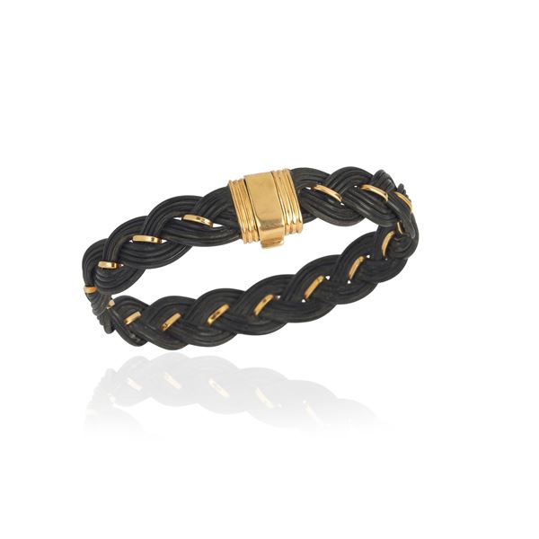 Elephant hair bracelet in 18kt yellow gold