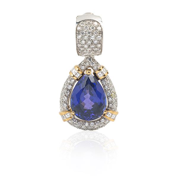Large pendant in 18 kt yellow and white gold, diamonds and tanzanite