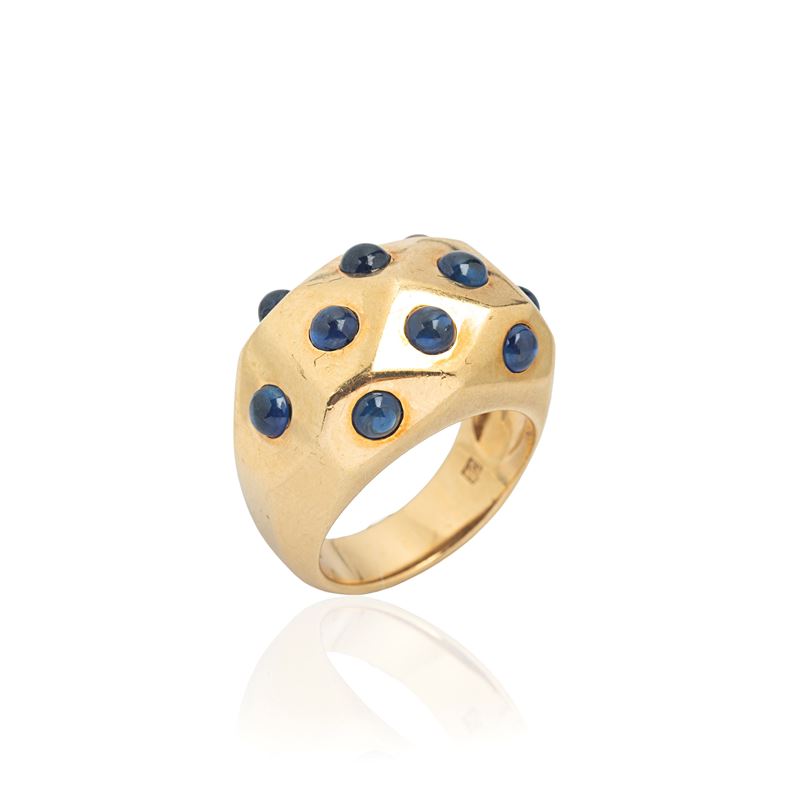 Anello geometrico in oro giallo 18 kt con zaffiri cabochon, Anni Novanta