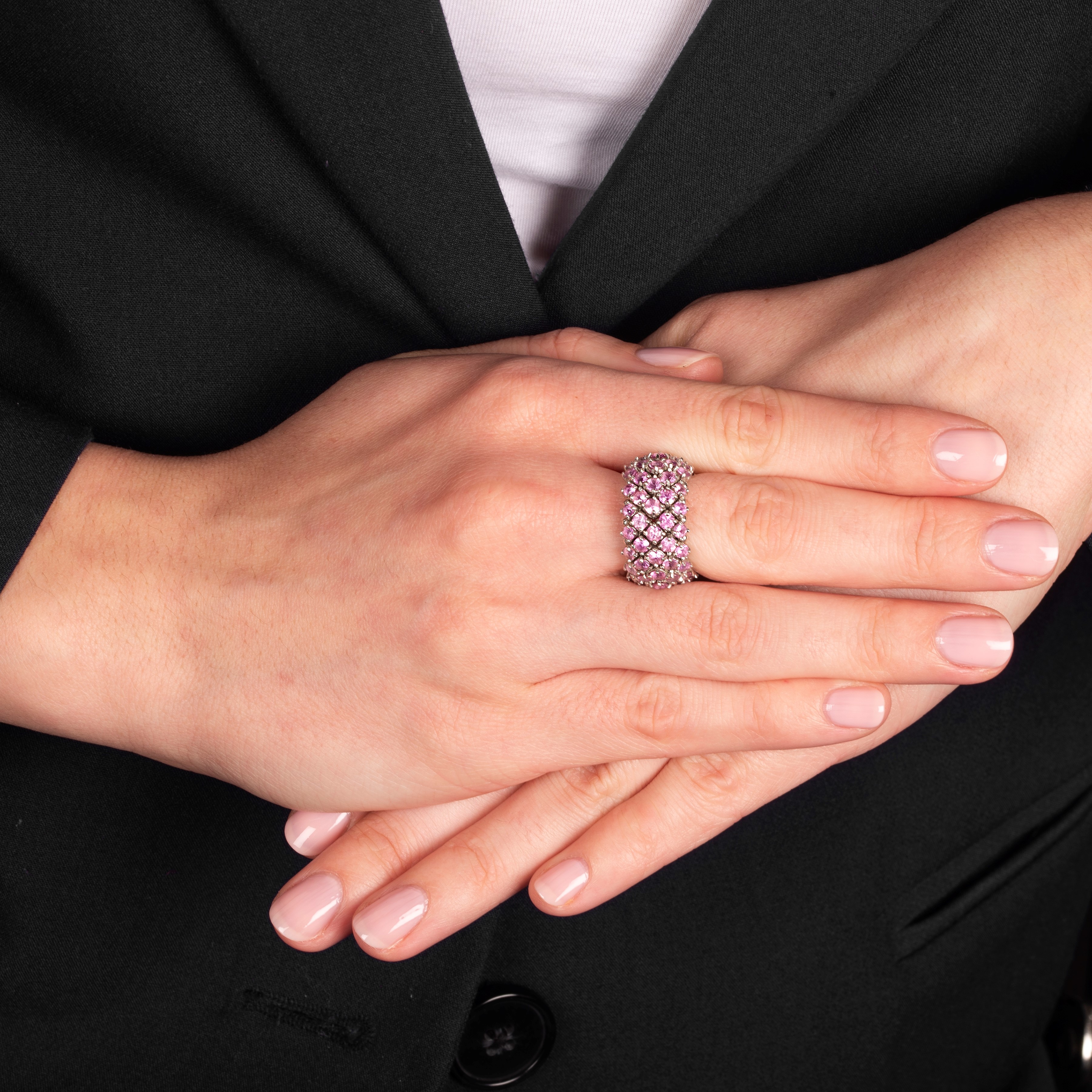 Anello in oro bianco 18 kt e zaffiri rosa