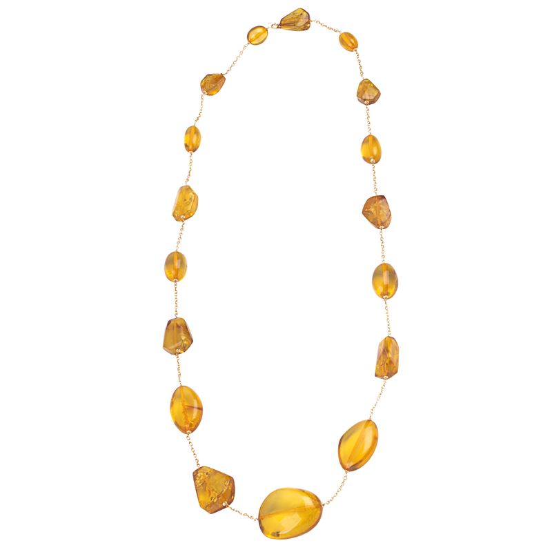 Collana in oro giallo 18 kt e ambra del Baltico, lunghezza cm 82