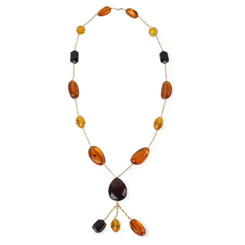 Collana in oro giallo 18 kt con ambra baltica policromatica, lunghezza 52.5 cm