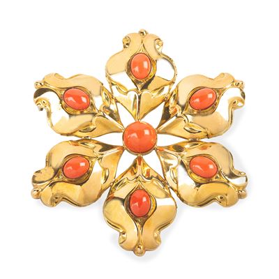 Marco Pelati, Grande spilla floreale in oro giallo 18 kt e corallo rosso, anni Ottanta