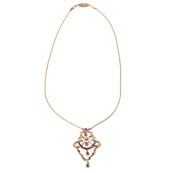 Link chain with 12 kt gold pendant, diamonds and rubies