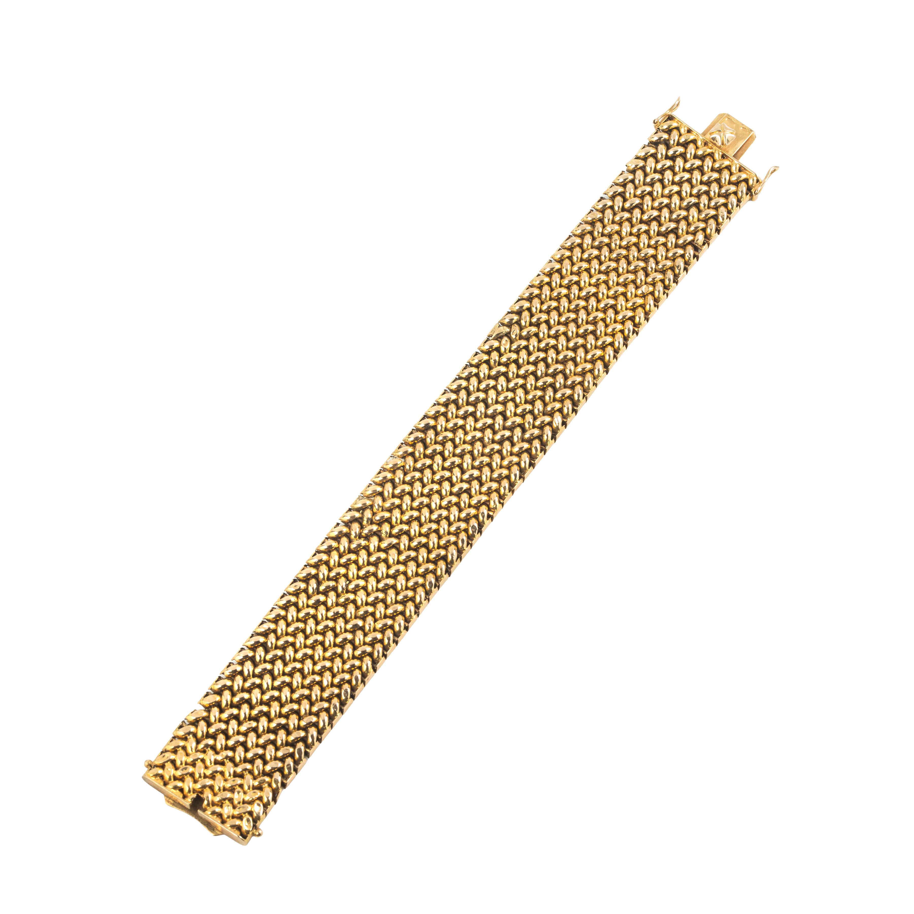 Bracciale ad imitazione del tessuto in oro giallo 18 kt, anni Quaranta