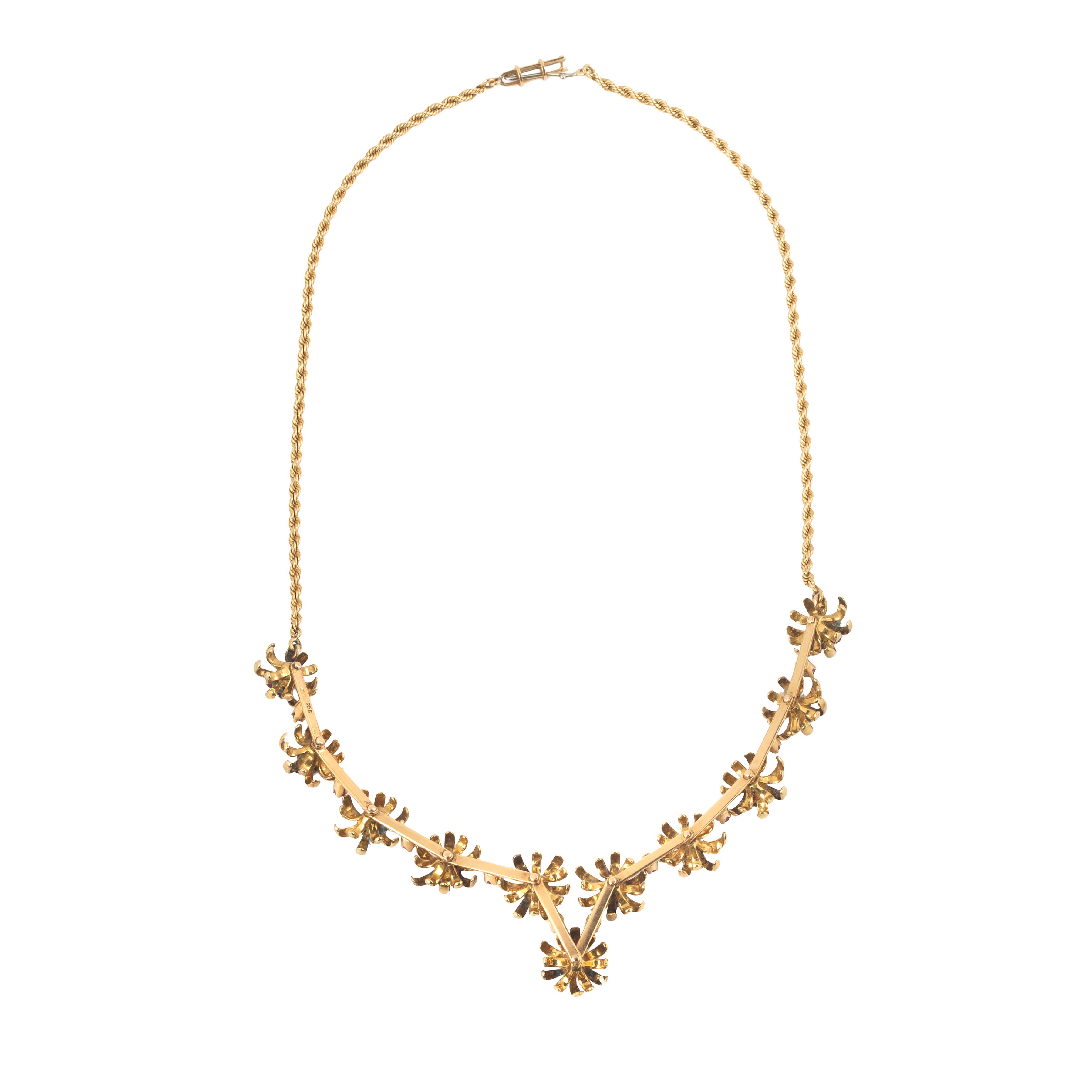 Girocollo floreale, oro giallo 18 kt e rubini (anni Cinquanta)