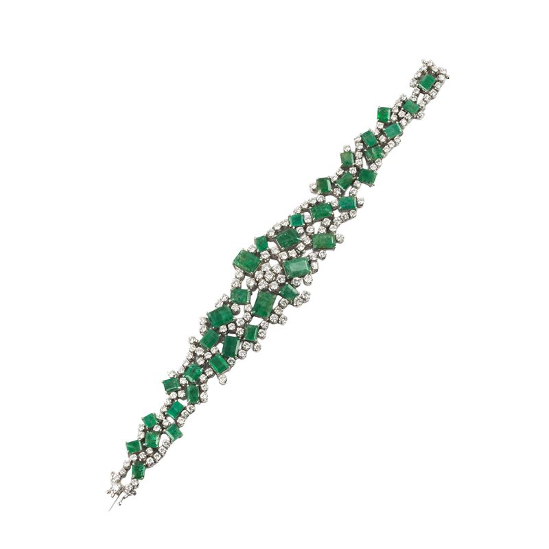 Bracciale in oro bianco 18 kt con diamanti e smeraldi, anni Sessanta