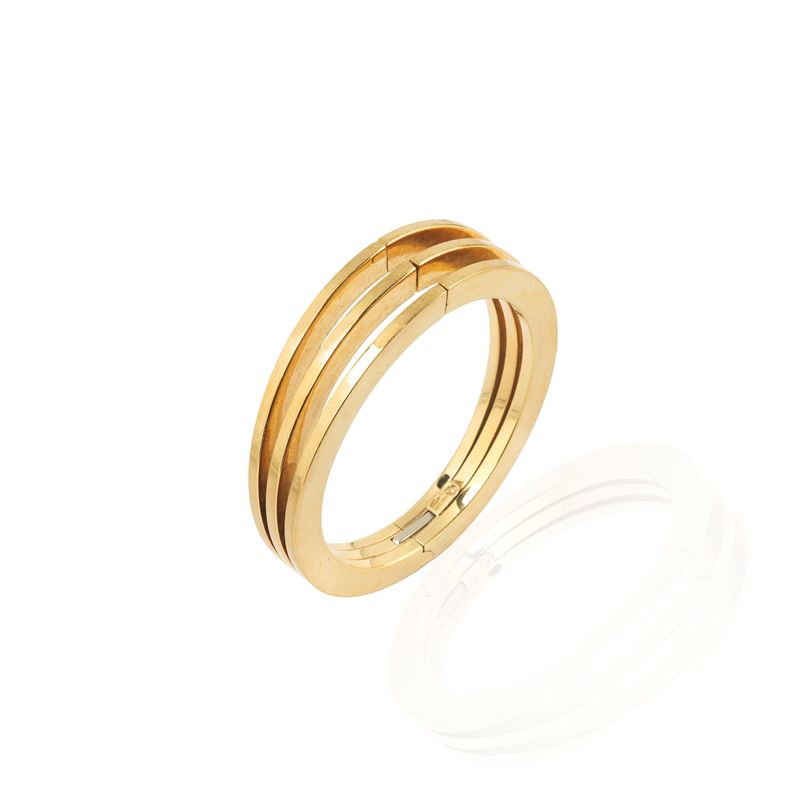 Pesavento, Grande bracciale rigido in oro giallo 18 kt di ispirazione geometrica