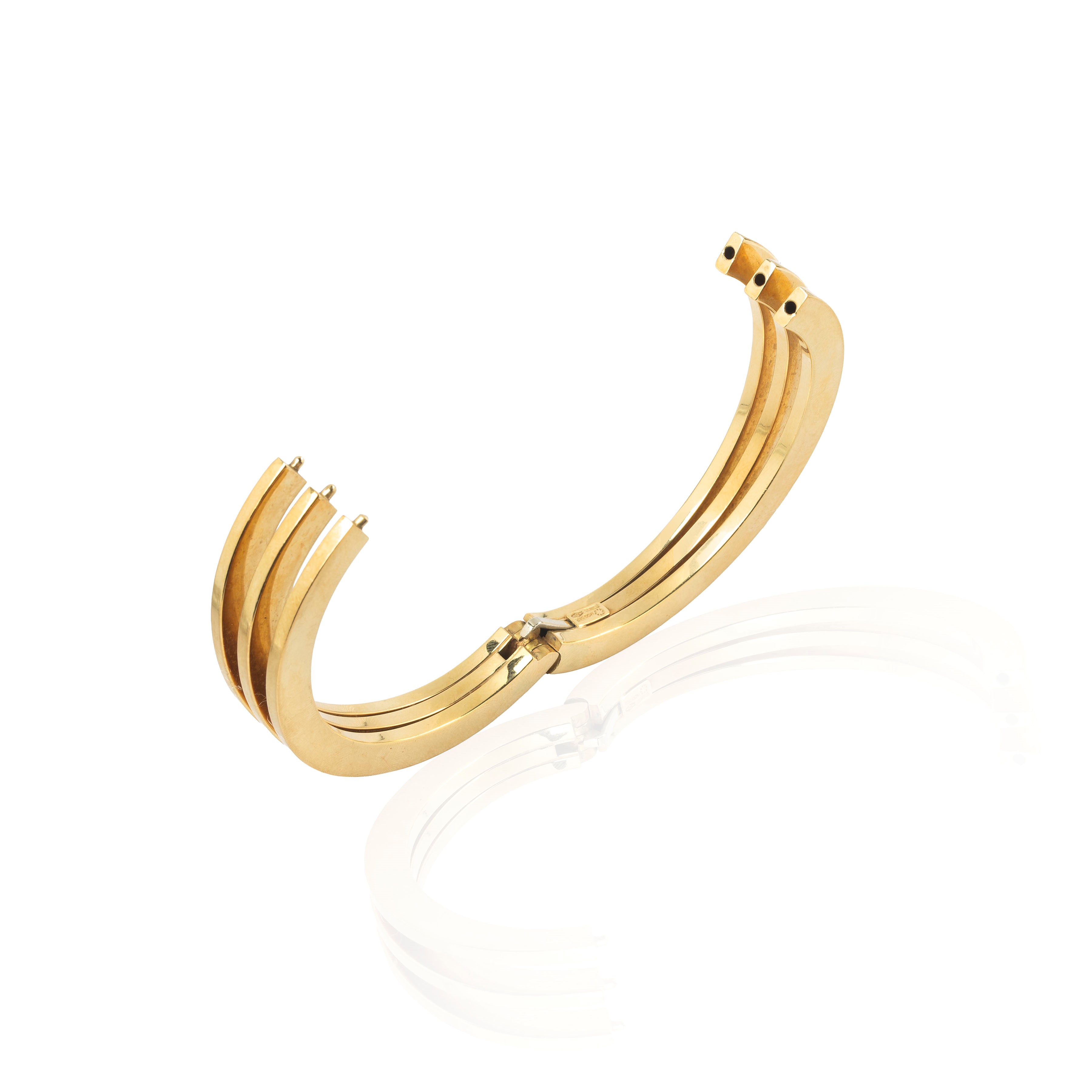 Pesavento, Grande bracciale rigido in oro giallo 18 kt di ispirazione geometrica
