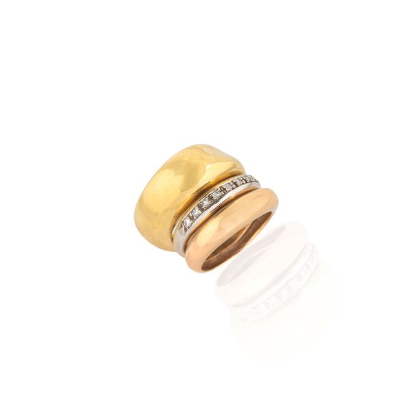 Grande anello a tre fasce in oro giallo, oro rosa 18kt e diamanti