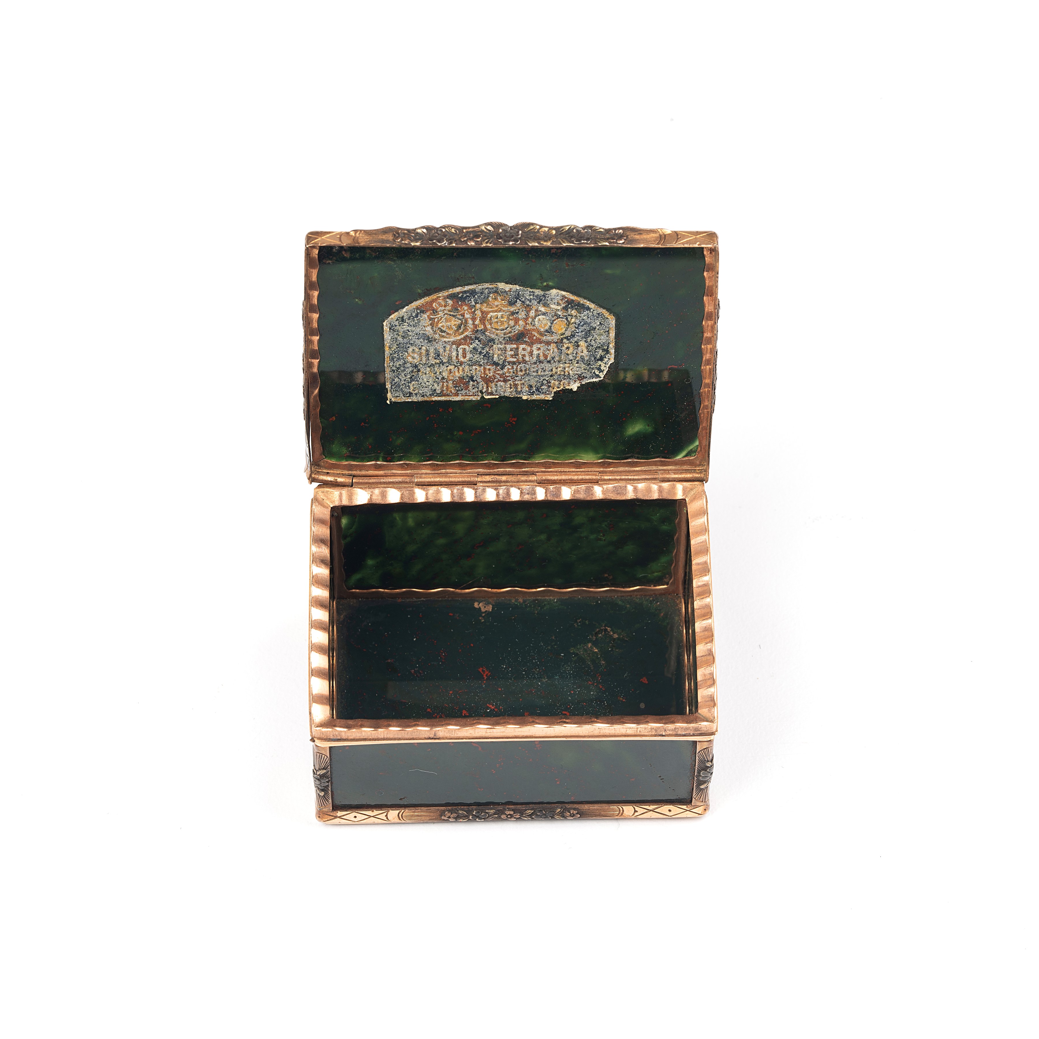 Tabacchiera in oro rosa 9 kt con diaspro verde, Firenze (prima metà XX secolo)