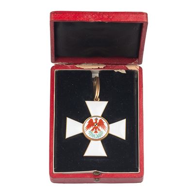 Decorazione militare dell’Ordine dell’Aquila Rossa, oro giallo con smalti policromi