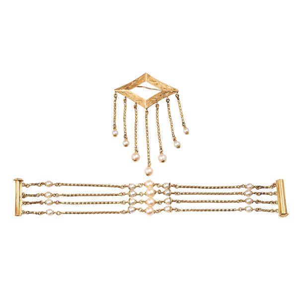 High bracelet and brooch in 18 kt yellow gold and cultured pearls