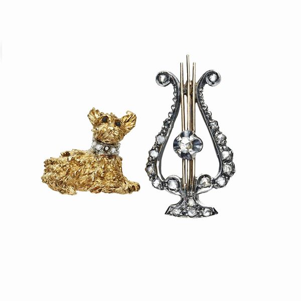 Lot of two brooches